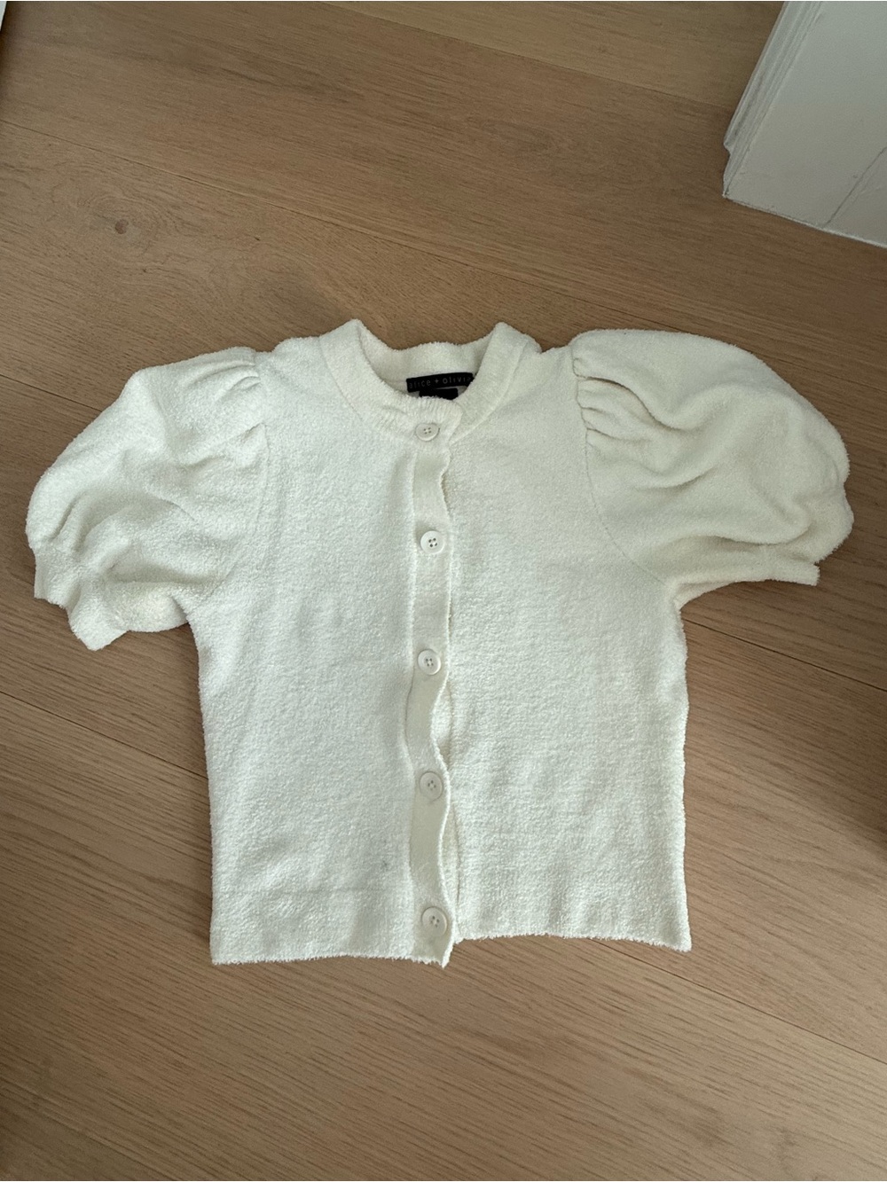Alice + Olivia Cream Puff-Sleeve Button Front Top